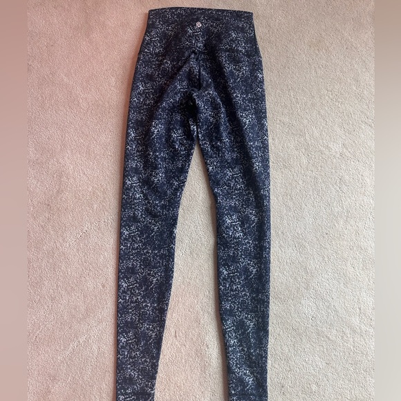 Lululemon leggings - Picture 2 of 3